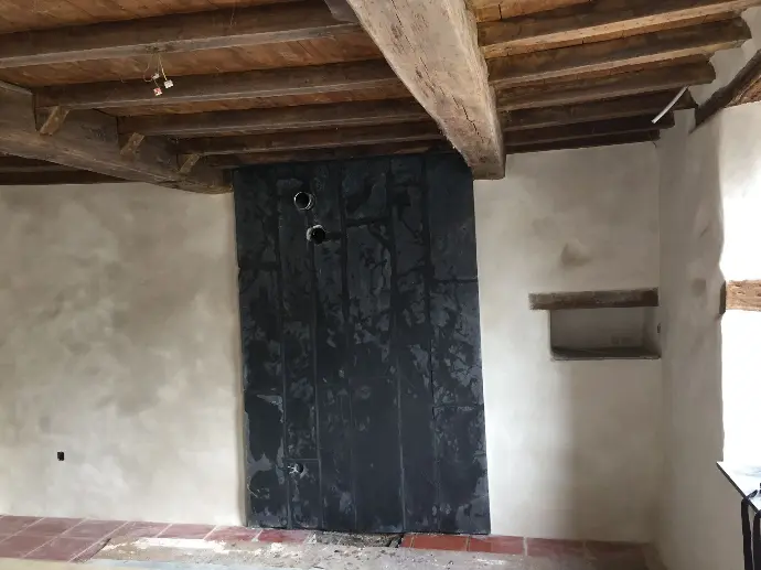 Cheminée habillée en Dalles de Schiste Belge Sciées